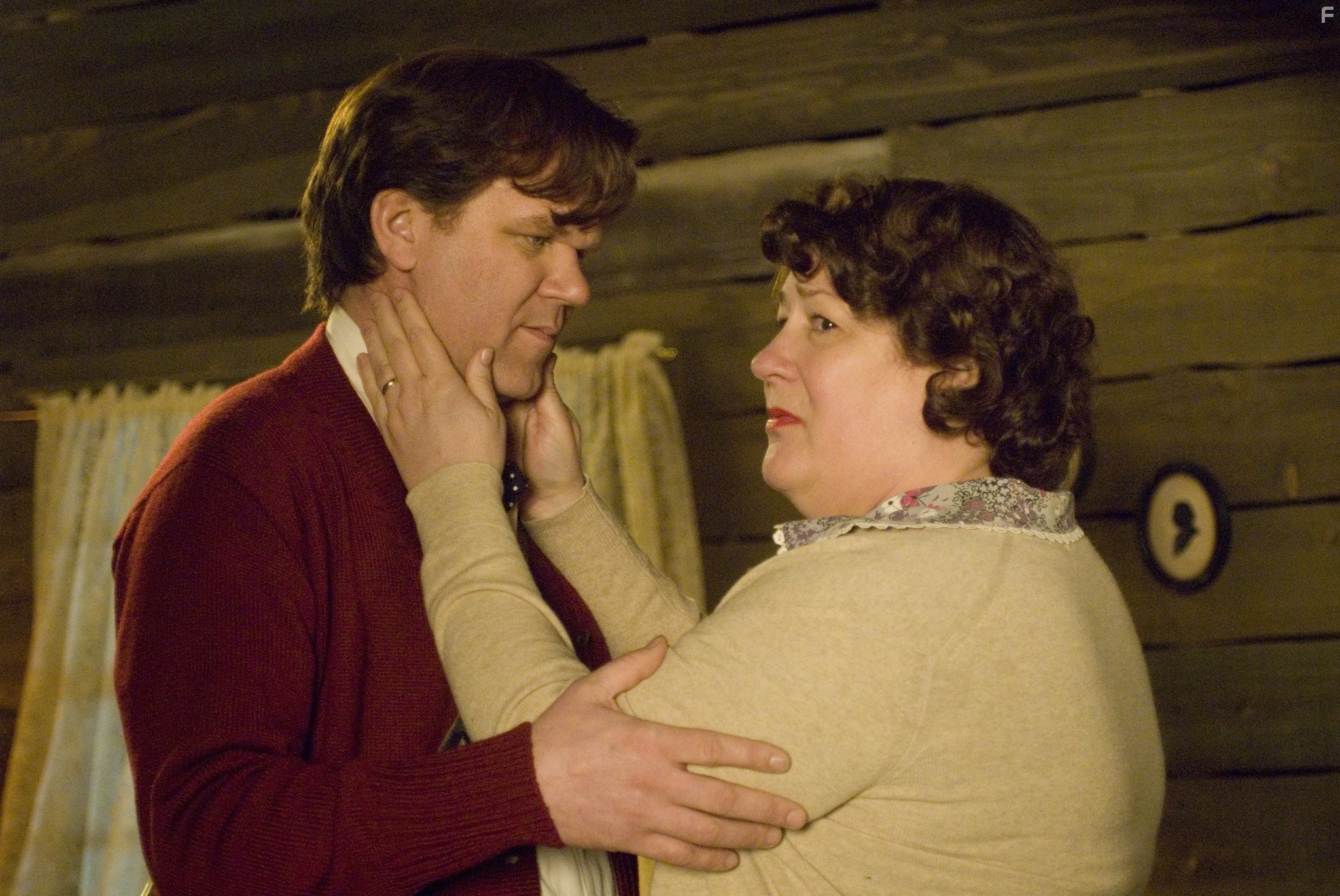 John C. Reilly and Margo Martindale in Взлеты и падения: История Дьюи Кокса (2007)