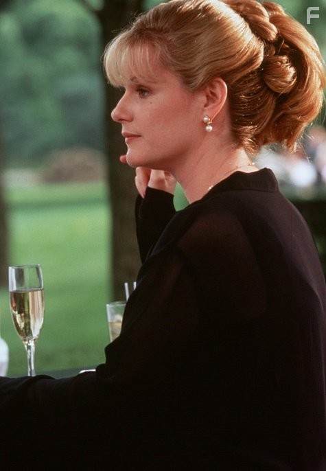 Bonnie Hunt in Поцелуй понарошку (1998)