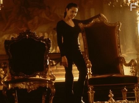 Angelina Jolie in Лара Крофт: Расхитительница гробниц (2001)