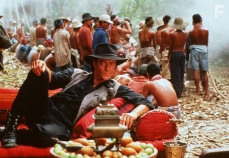 Iain Glen in Лара Крофт: Расхитительница гробниц (2001)