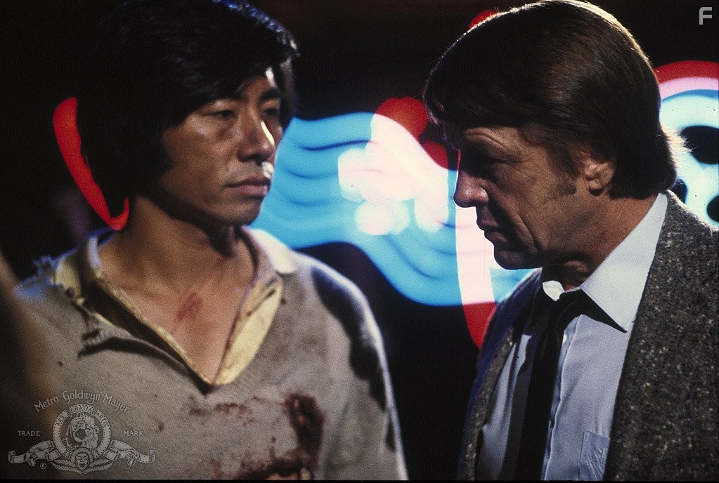 Virgil Frye and Sh? Kosugi in Месть ниндзя (1983)