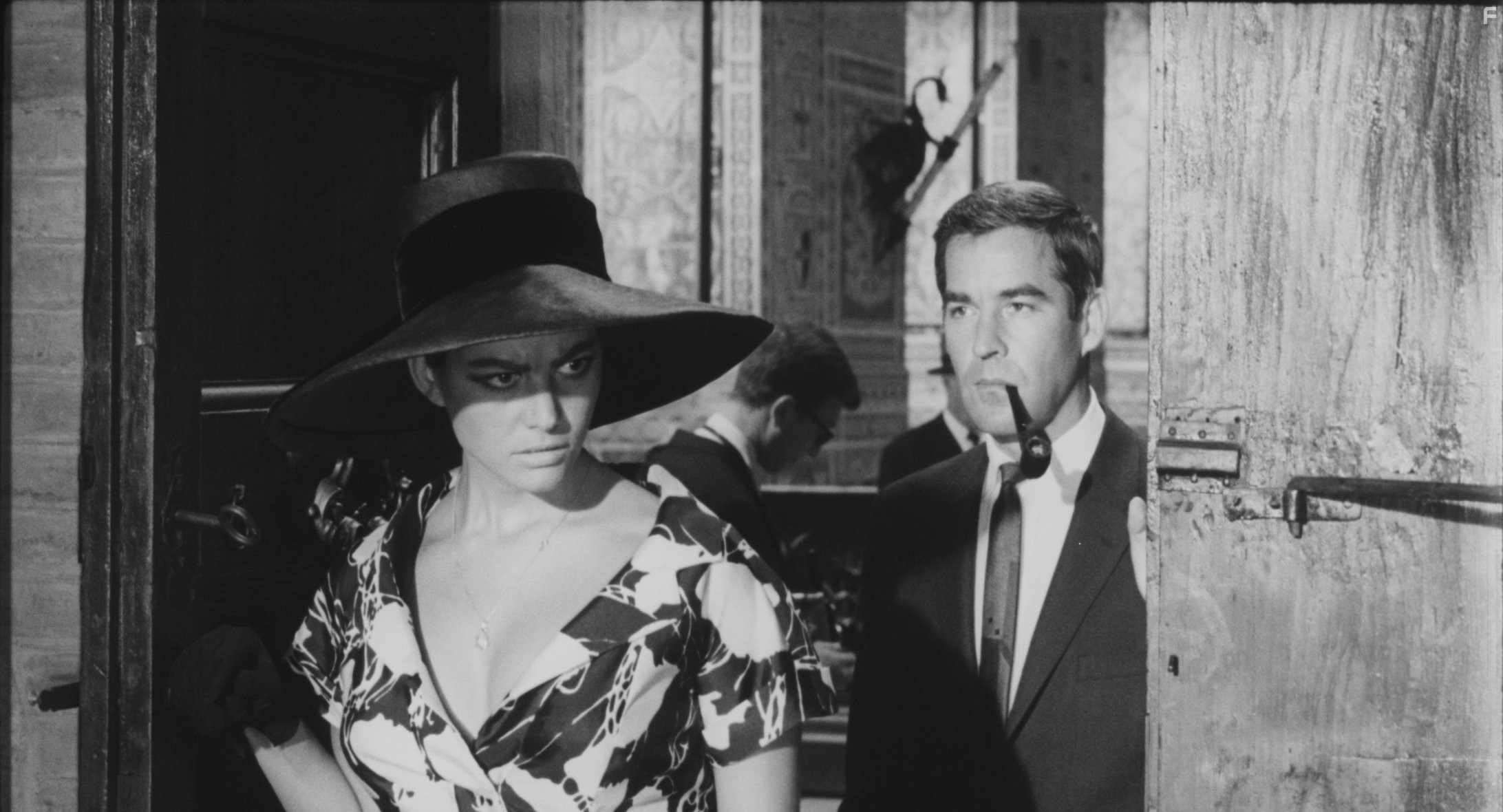 Claudia Cardinale and Michael Craig in Vaghe stelle dell'orsa... (1965)