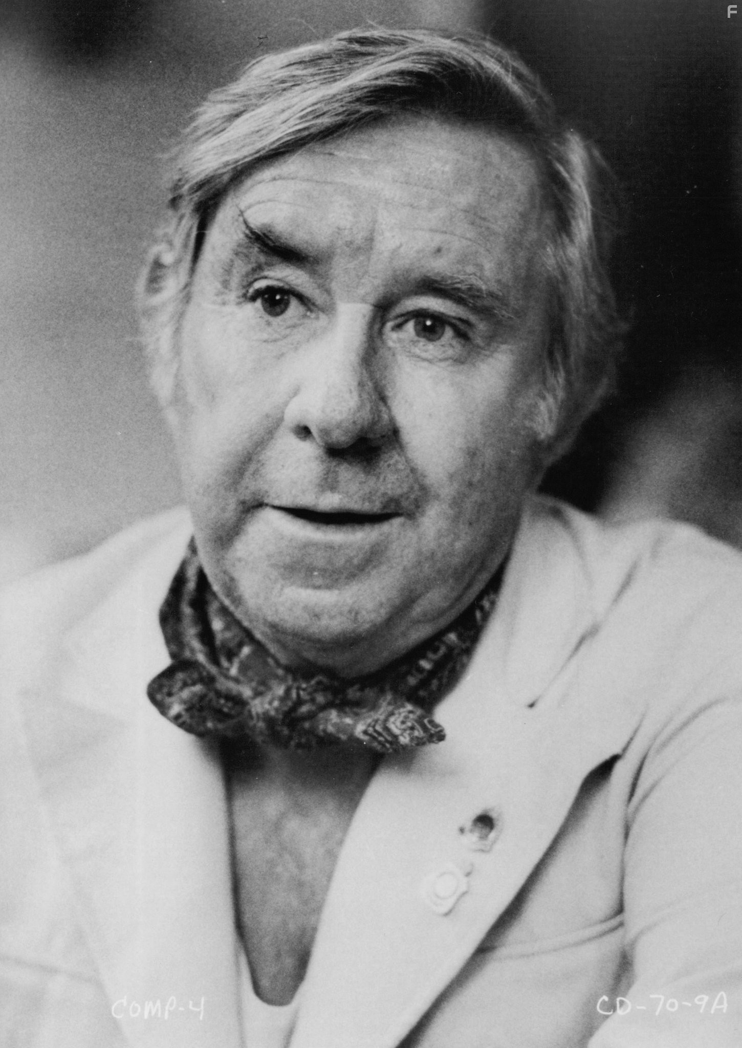 John Meillon in Крокодил Данди (1986)