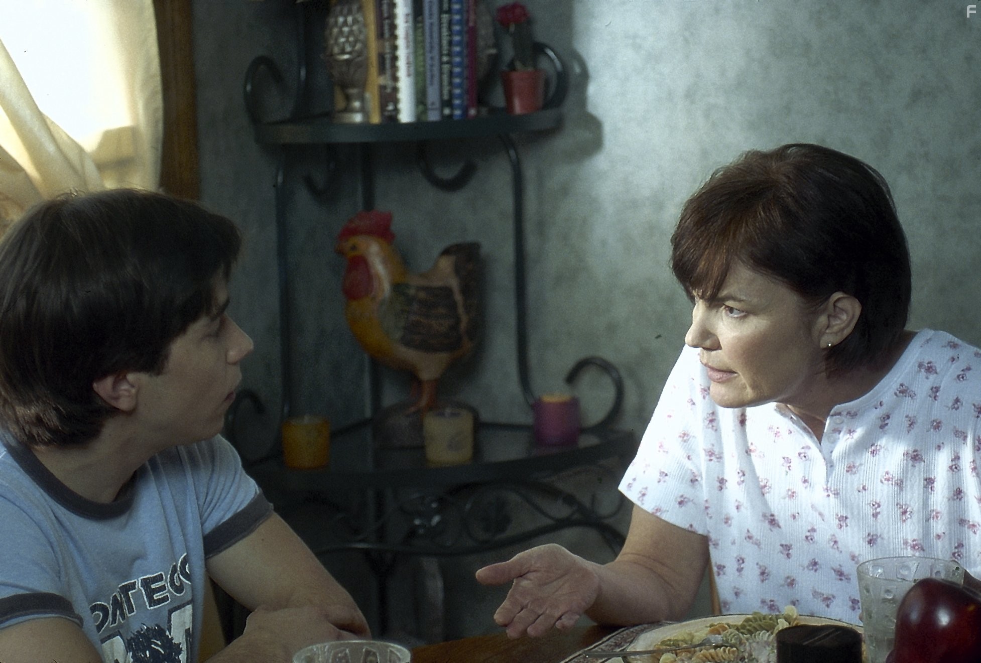 Justin Long and Monica Monica in Большая жратва (2005)