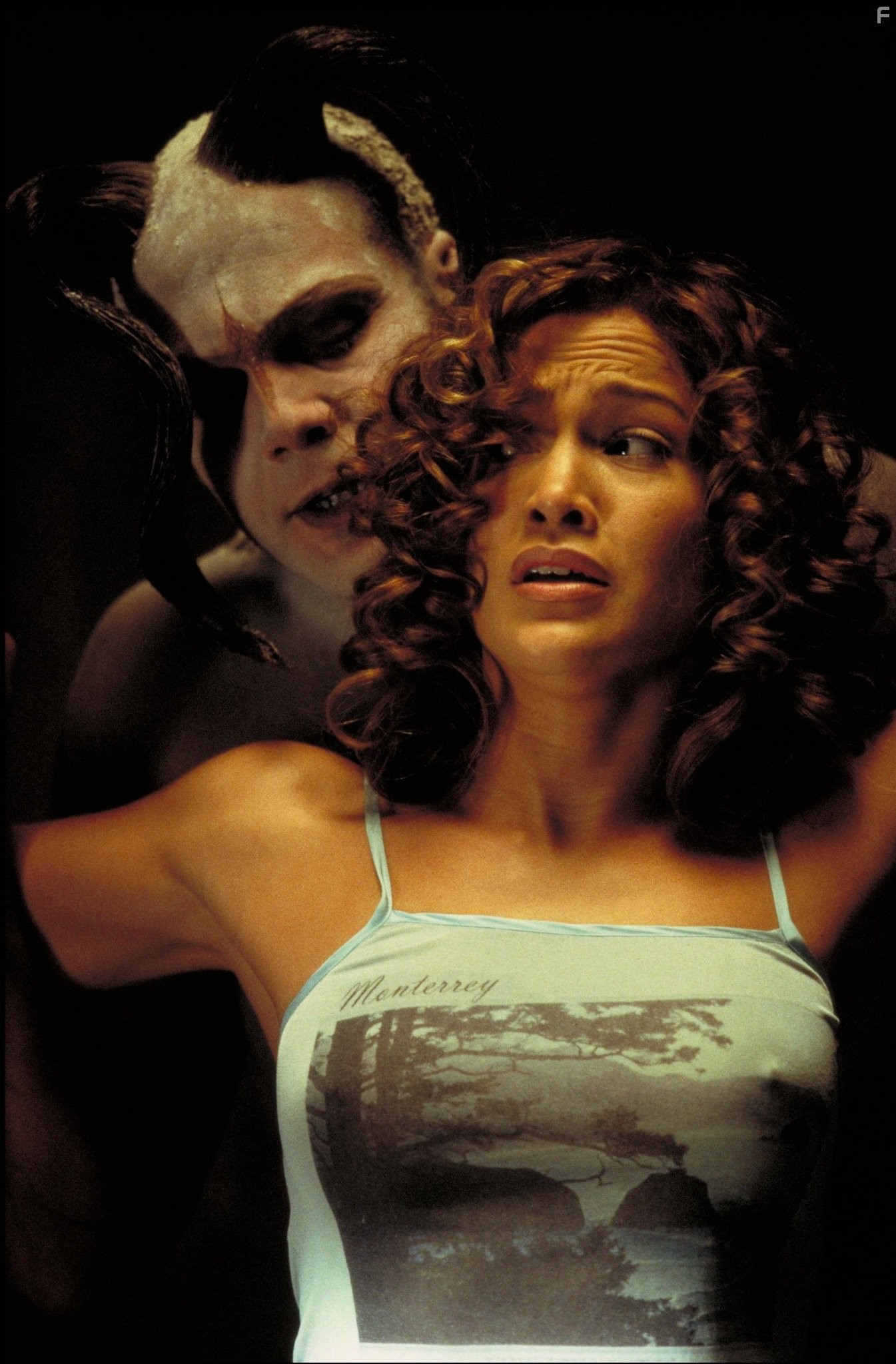 Jennifer Lopez and Vincent D'Onofrio in Клетка (2000)