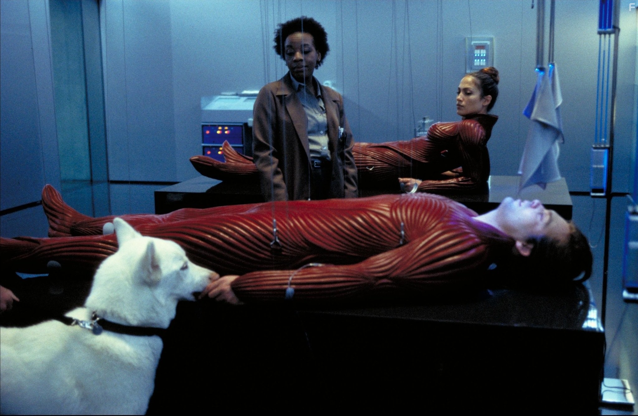 Jennifer Lopez and Vincent D'Onofrio in Клетка (2000)