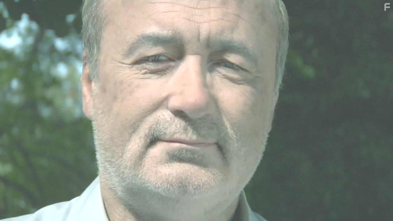 Nikos Zoiopoulos in Ti einai afto? (2007)