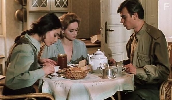 Офицер с розой