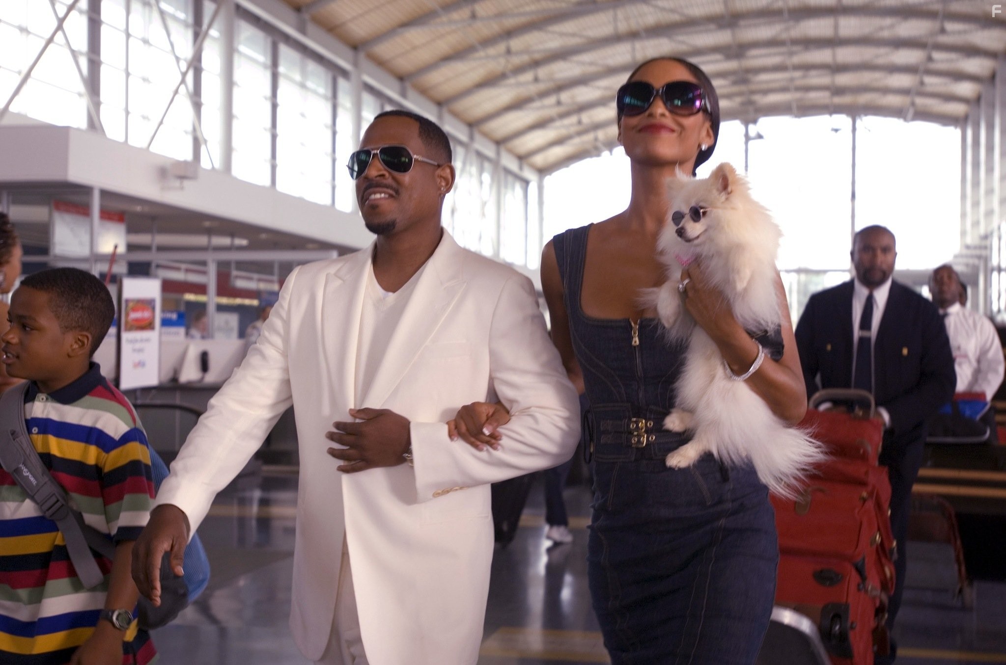 Martin Lawrence and Joy Bryant in Добро пожаловать домой, Роско Дженкинс (2008)