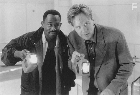 Tim Robbins and Martin Lawrence in Нечего терять (1997)