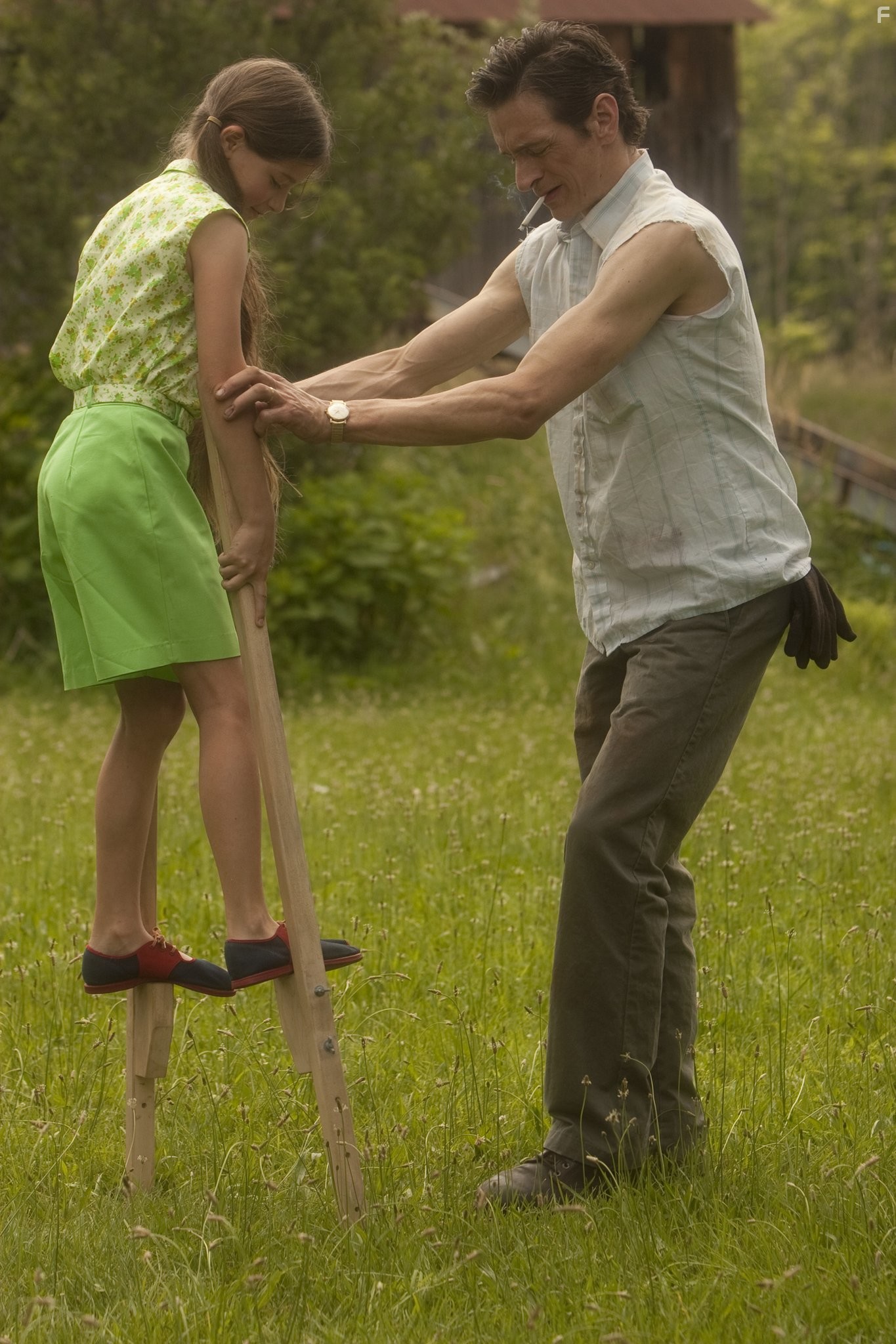Vera Farmiga and John Hawkes in Небо и Земля (2011)