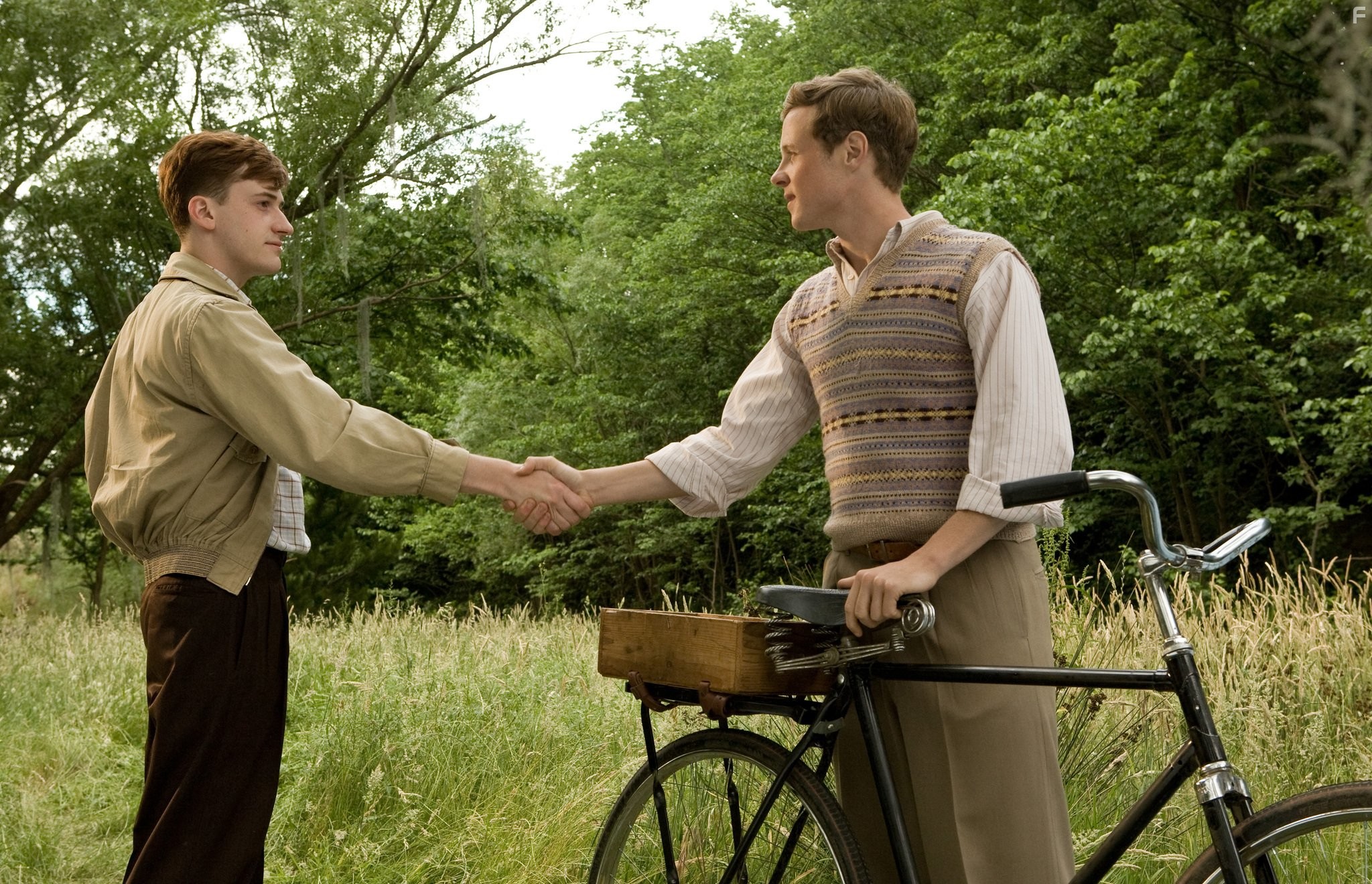 Joseph Mazzello and Ashton Holmes in Тихий океан (2010)