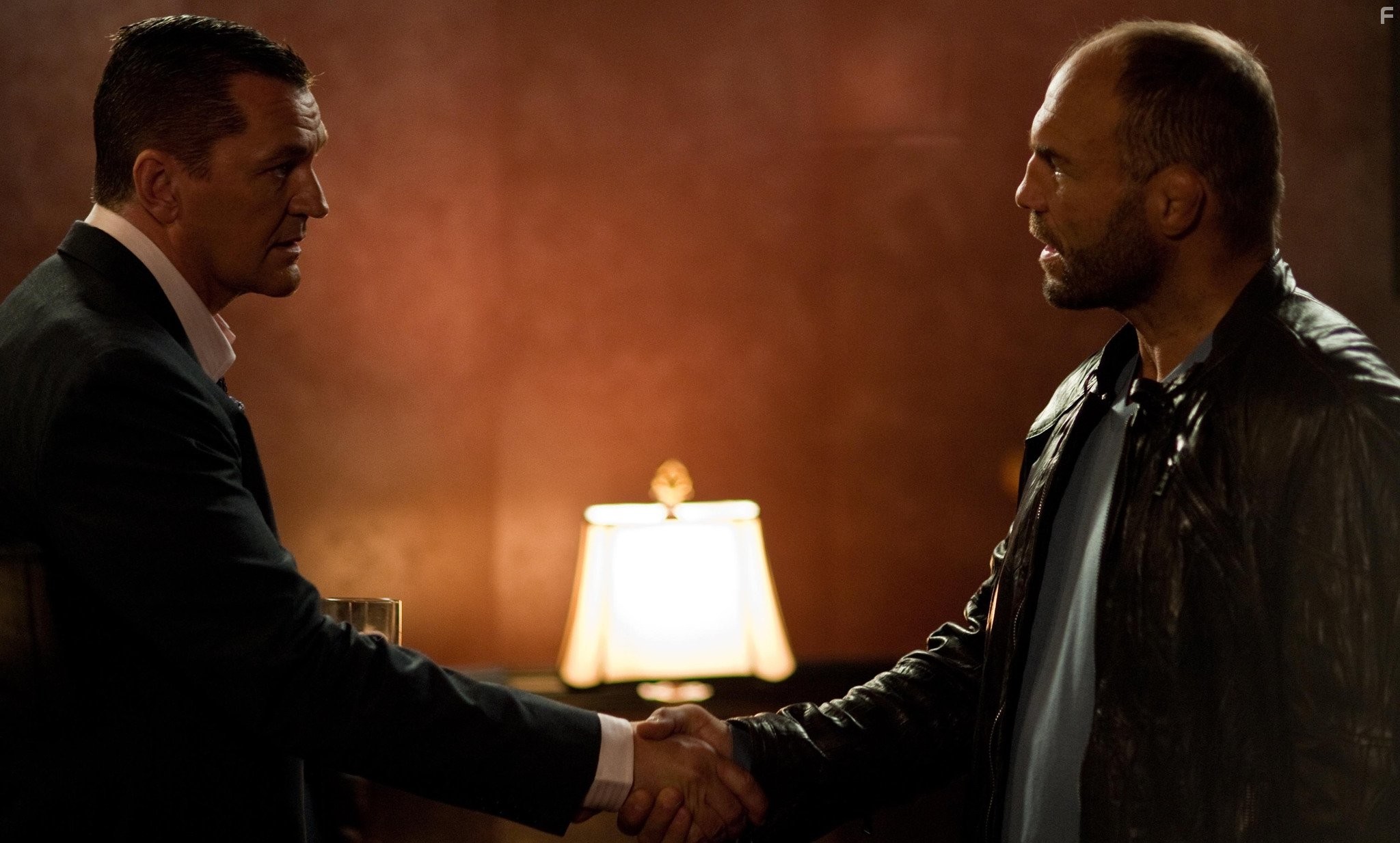 Угнанный (2012)