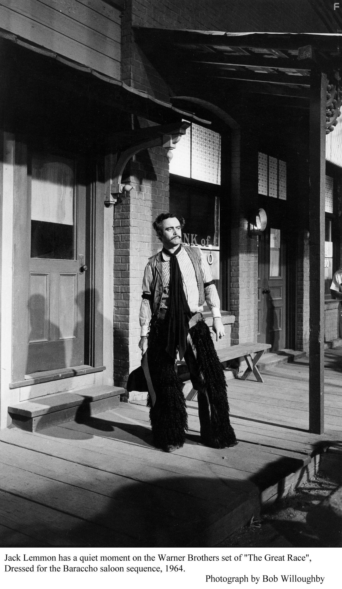 "Great Race, The" Jack Lemmon on the set. Photo taken in 1964 / Warner Bros.