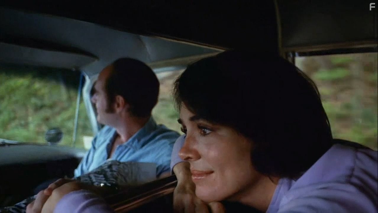 Barton Heyman and Zohra Lampert in Напугать Джессику до смерти (1971)