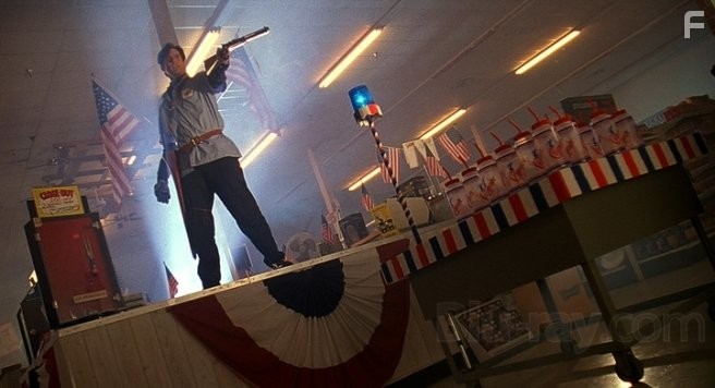 Bruce Campbell in Армия тьмы (1992)