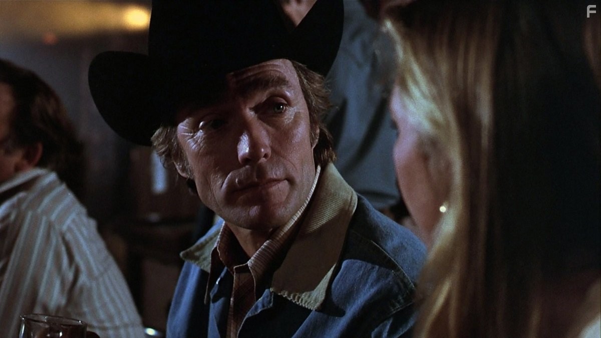 Clint Eastwood in Как ни крути - проиграешь (1978)