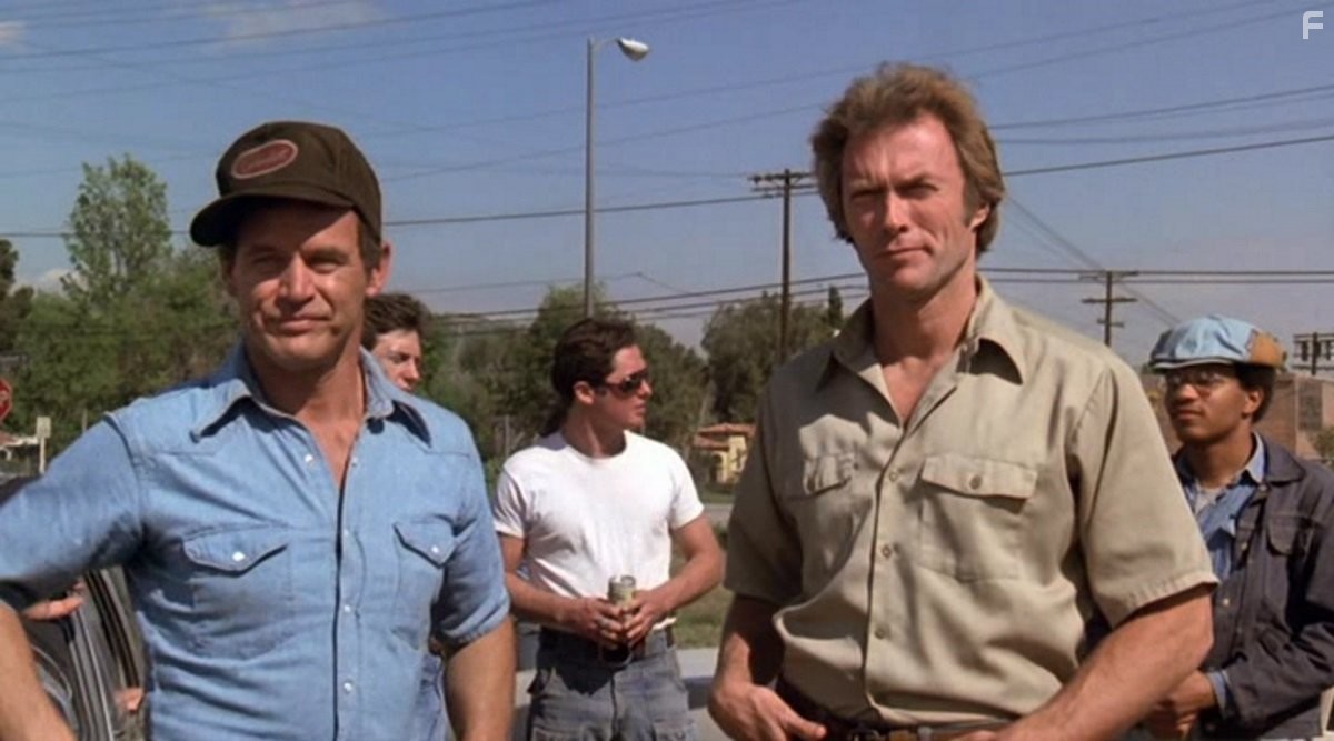 Clint Eastwood in Как ни крути - проиграешь (1978)