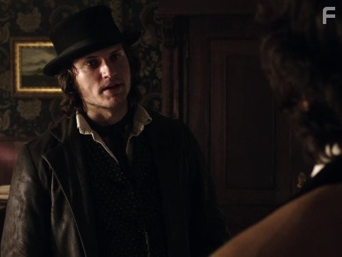 Kyle Schmid and Tom Weston-Jones in Легавый (2012)