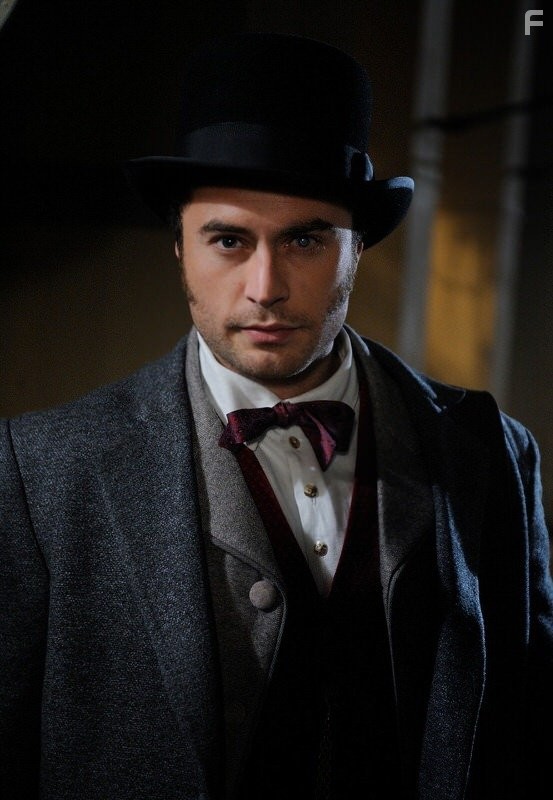 Kevin Ryan in Легавый (2012)