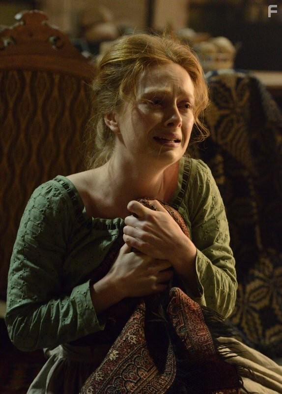 Alex Paxton-Beesley in Легавый (2012)