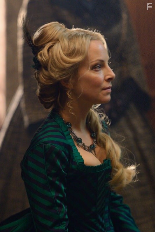 Anastasia Griffith in Легавый (2012)