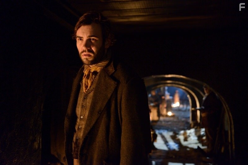 Rossif Sutherland in Легавый (2012)