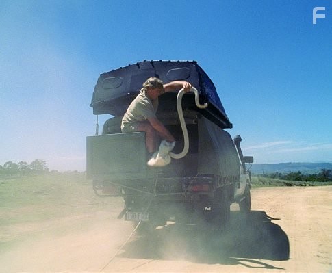 Steve Irwin in Охотник на крокодилов: Схватка (2002)