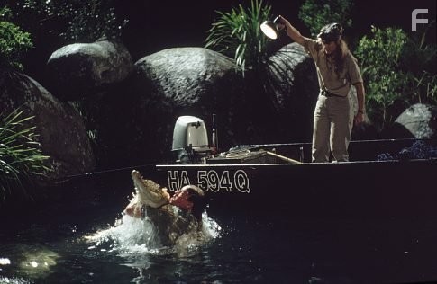 Steve Irwin and Terri Irwin in Охотник на крокодилов: Схватка (2002)