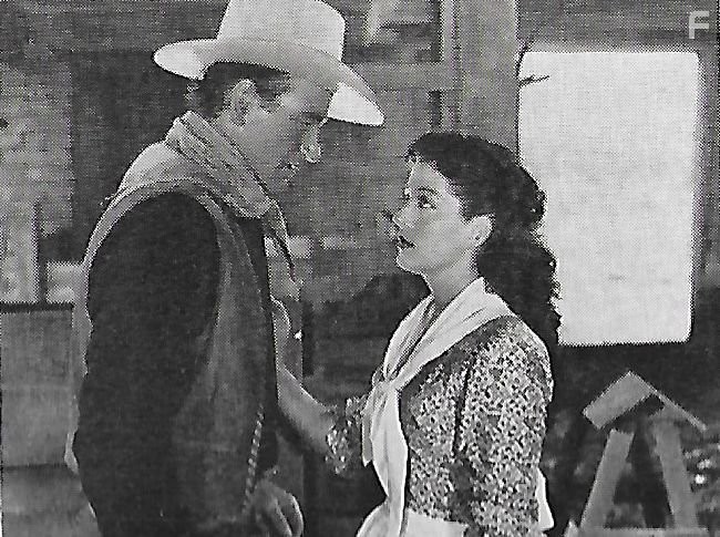 John Wayne and Gail Russell in Ангел и негодяй (1947)