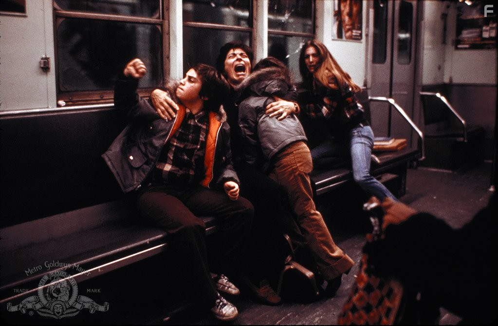 Anna Berger, Thomas La Fleur, Eric O'Hanian, and Lucy Saroyan in Захват поезда Пелэм 1-2-3 (1974)