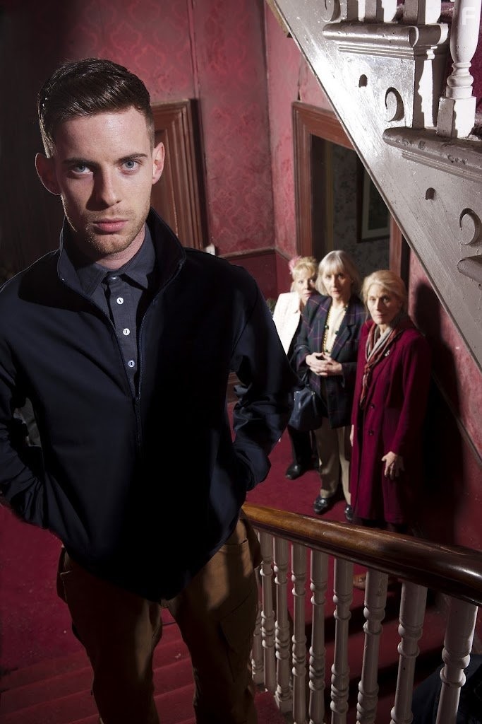 13 Steps Down (2012)