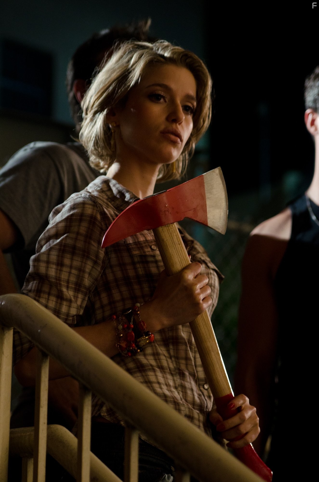 Evalena Marie in Останки (2011)