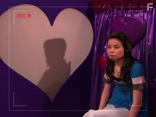 Miranda Cosgrove in АйКарли (2007)