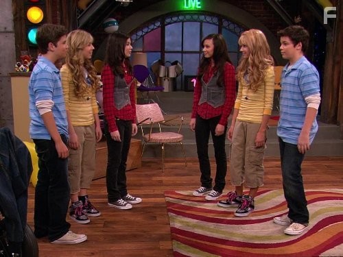 Nathan Kress, Miranda Cosgrove, and Jennette McCurdy in АйКарли (2007)