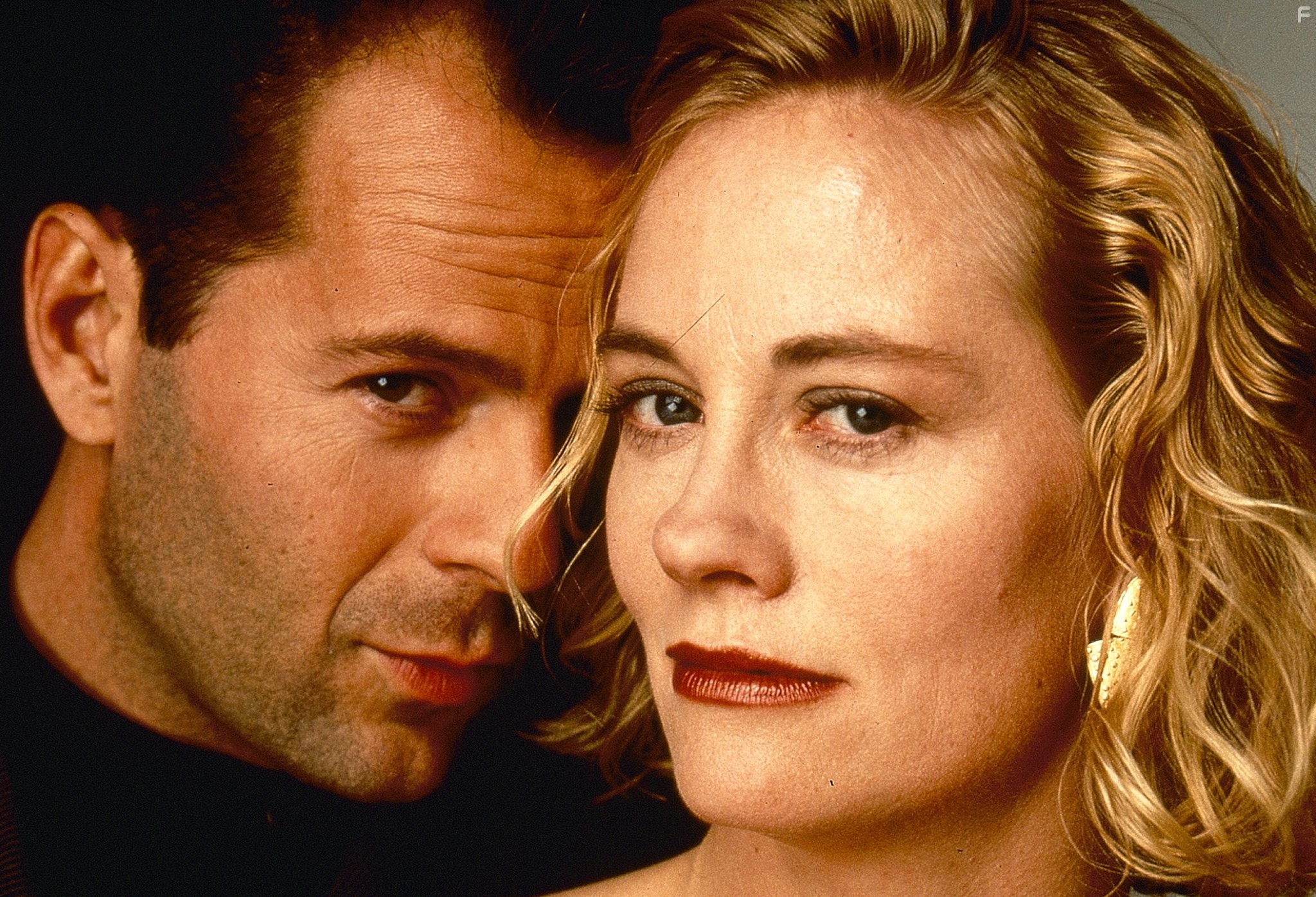 Bruce Willis and Cybill Shepherd in Детективное агентство 'Лунный свет' (1985)
