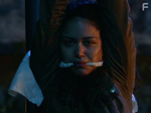 Alyssa Diaz in Революция (2012)