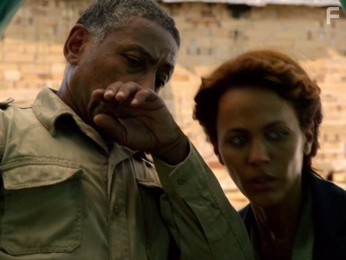 Giancarlo Esposito in Революция (2012)
