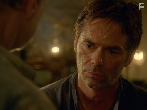 Billy Burke in Революция (2012)