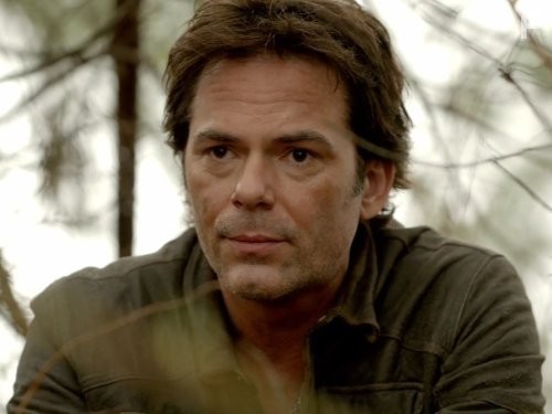 Billy Burke in Революция (2012)
