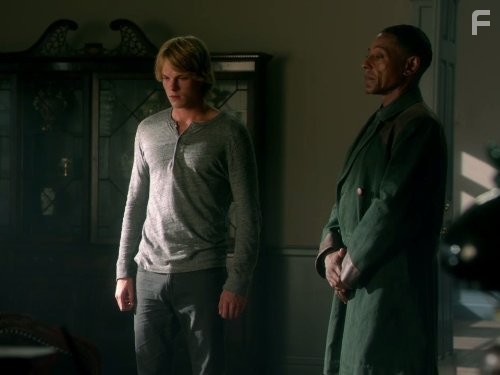 Giancarlo Esposito and Graham Rogers in Революция (2012)