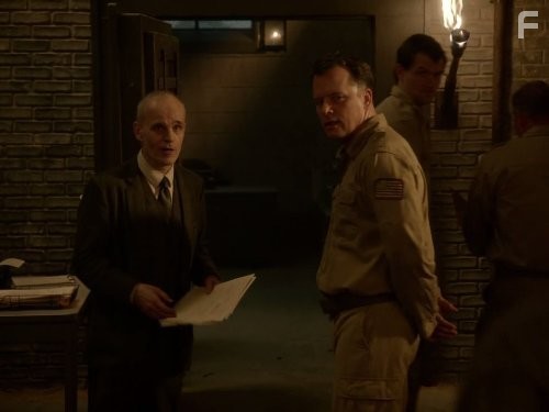 Steven Culp and Zeljko Ivanek in Революция (2012)