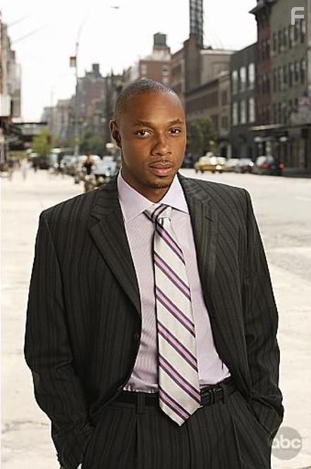 Dorian Missick in Шестеро (2006)