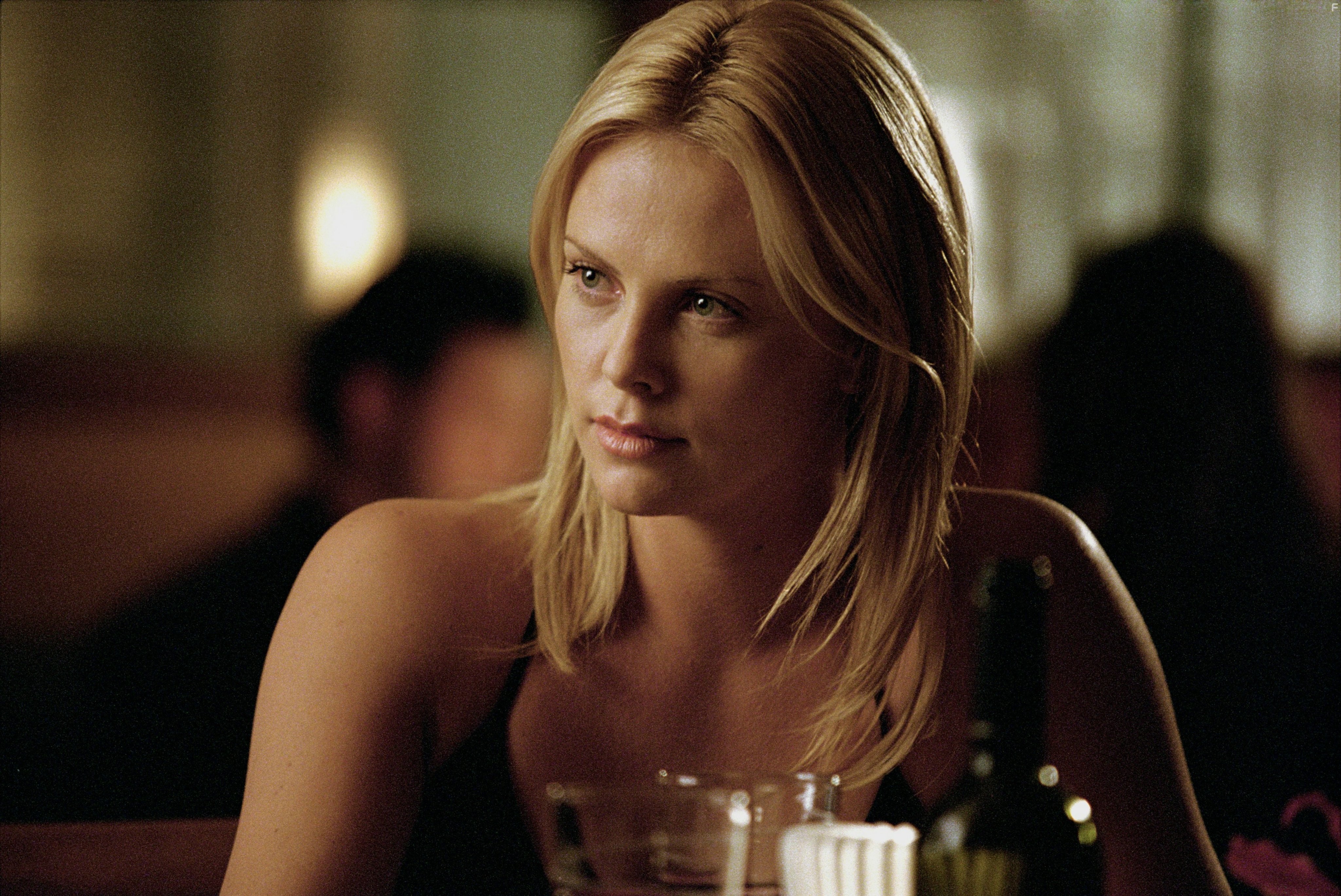 Charlize Theron in Ограбление по-итальянски (2003)