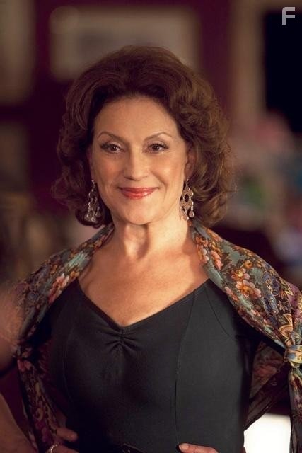 Kelly Bishop in Балерины (2012)