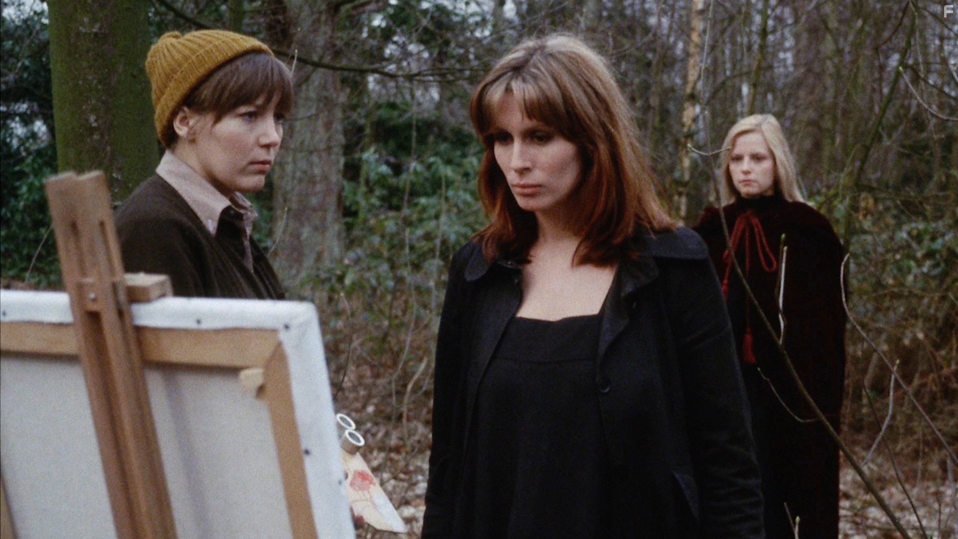 Anulka Dziubinska, Sally Faulkner, and Marianne Morris in Вампиры (1974)