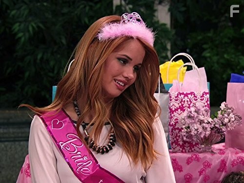 Debby Ryan in Джесси (2011)