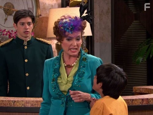 Carolyn Hennesy, Karan Brar, and Chris Galya in Джесси (2011)