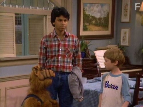 Phillip Gordon and Benji Gregory in Альф (1986)