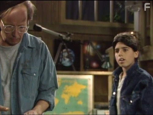 Josh Blake and Max Wright in Альф (1986)